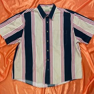 Classic short sleeve button shirt